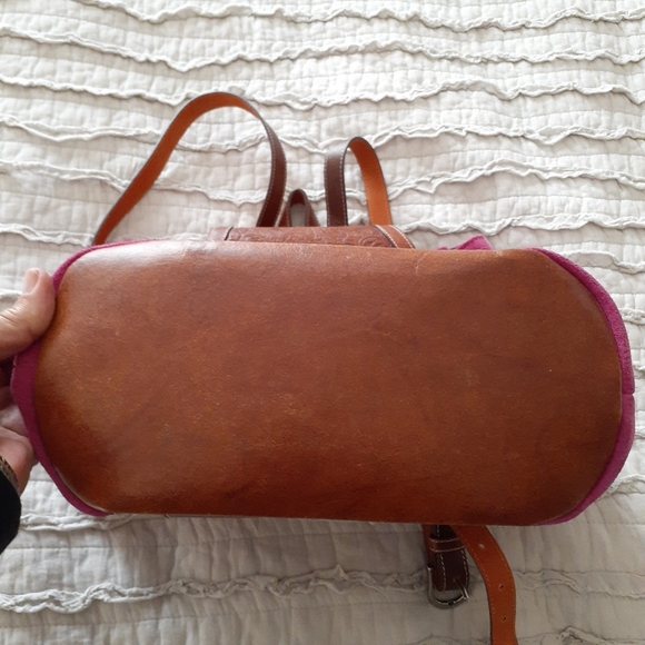 Pink Suede and Leather backpack - Picture 5 of 10